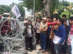 Tunjukkan Komitmen Pemprov, WagubTemui Peserta Aksi 121