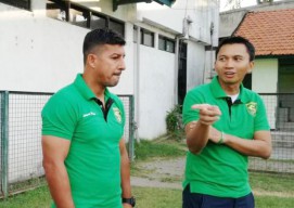 Sambutlah Pelatih Anyar Persebaya: Angel Alfredo Vera