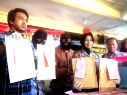 Diduga Korupsi Dana Prona, Lurah Kedinding Ditangkap