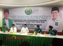 Sebulan Belanja Parpol, Gus Ipul Dapat Jaket dan Senyuman