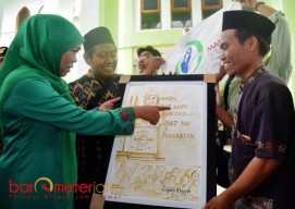 Disebut Demokrat Daftar 31 Juli, Ini Jawaban Khofifah