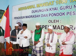 Ribuan Kiai se-Madura Dukung Khofifah Tanpa Syarat