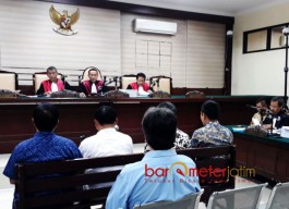 Gara-gara Sarung, Pranaya Yudha-Basuki Saling Berbantah