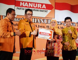 Hanura Turunkan Rekom, Modal Khofifah-Emil Jadi 26 Kursi