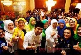 Khofifah Rajut Sejarah Gubernur Perempuan Pertama di Jatim