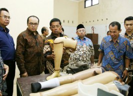 Perhatian Lebih, Mensos Temui Penyandang Disabilitas di Solo