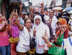 Blusukan di Dolly-Jarak, Khofifah Terobos Kandang Banteng