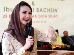 Sapa Calon Buruh Migran, Arumi Beber Program Khofifah-Emil