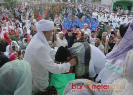 Bobol Basis Gus Ipul, Emil Didukung Kiai dan Ribuan Santri