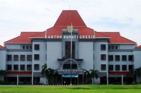 Tak Mau Dibom, Penjagaan Kantor Bupati Gresik Diperketat