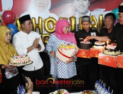 Sahur Bareng Driver Ojek Online, Khofifah Disuguhi Kejutan