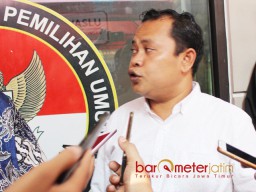 Dicecar Soal PKH, Ketua Panwaslu Lamongan Sibuk Cari Jalan Kabur!