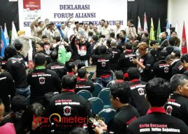 Serikat Pekerja-Buruh Bersatu Menangkan Khofifah-Emil