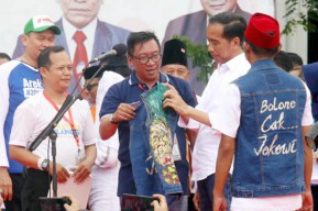 Dapat Sapaan Cak Jancuk, Jokowi Terlihat Enjoy Aja