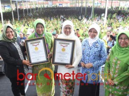 Sajian 19.824 Lele, Muslimat NU Kediri Ukir Rekor MURI