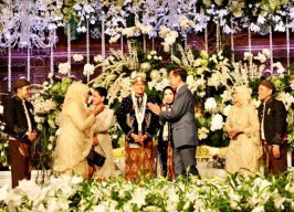 Jokowi Doakan Putri Khofifah: Semoga Cepat Diberi Momongan