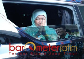 Daya Tampung SMAN Hanya 35 Persen, Khofifah Mohon Maaf