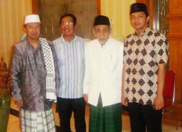 Gus Hans, Mbah Moen dan Kisah Keran di Muktamar NU