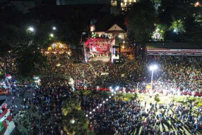 HUT RI, Khofifah: Jaga Merah Putih, Jaga NKRI, Jaga Jatim