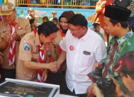 Hadiri Festival Sampah, Masnuh Diteriaki: Calon Bupati Datang