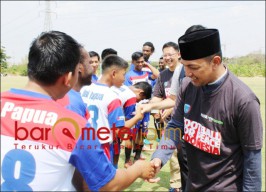 Lewat Sepak Bola, Uni Papua Usung Perdamaian ke Surabaya