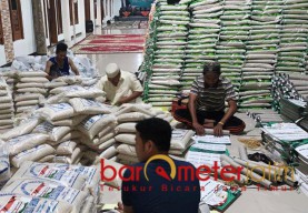 Peduli Terdampak Corona, Kiai Asep Sedekah 300 Ton Beras