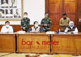 Khofifah Temui Erick Thohir, Risma Tinggalkan Grahadi