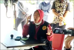 Risma Sering Marah Pakar: Tak Elok, Bisa Dipersepsi Negatif