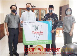 Corona di Surabaya Jadi Atensi Dunia, TETO Gelontor Masker