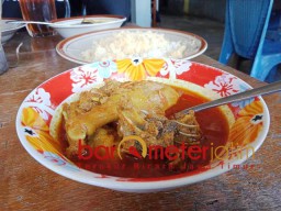 Lezatnya Becek Menthok Pak Wo, Kaya Rempah dan Berkuah