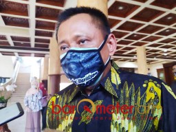 Digoyang Interpelasi, Akhirnya Khofifah Lantik Dirut Bank Jatim!