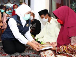 2 Bocah Tewas Terseret Banjir di Sampang, Khofifah Berduka