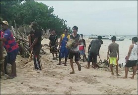 Abrasi Kikis Pesisir Pulau Raas, Ke Mana Pemkab Sumenep?