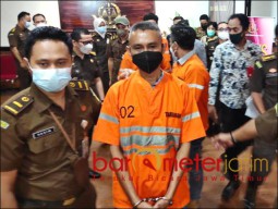 Wah, Eks Kacabang Bank Jatim Main Kredit Fiktif Rp 100 M!