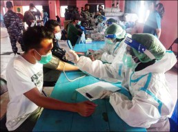 Vaksinasi di Pulau Sapeken, Gus Hans Apresiasi Koarmada II