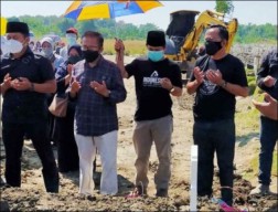 Terinfeksi Corona, Anak Eks Wali Kota Surabaya Tutup Usia