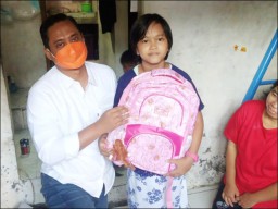 Terjadi di Surabaya, Bocah SD Ditelantarkan Orang Tuanya