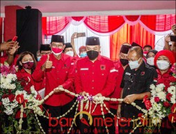 Kantor Diresmikan, Semangat Kader PDIP Surabaya Berlipat