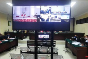 Didakwa Jual Beli Jabatan, Eks Bupati Nganjuk Ajukan Eksepsi