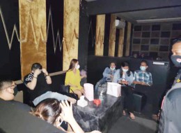 Segel RHU, Satpol PP Surabaya Dikelabui Tukang Bangunan