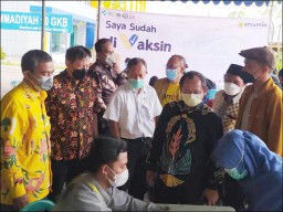 Tanpa Kerumunan, Kauje Sebar 5.000 Dosis Vaksin di Gresik