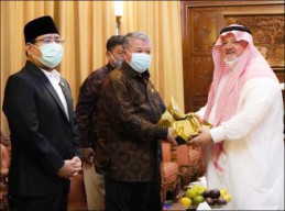 Terima Dubes Arab Saudi, Sadad Casciscus Berbahasa Arab
