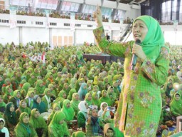 Sudah 20 Tahun Khofifah Jabat Ketua Umum, Gus Hasan: Muslimat NU Perlu Ditata!