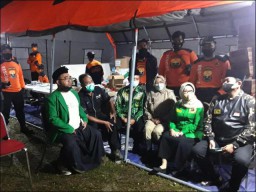 Bantu Korban Banjir Bandang, Ketua PPP Jatim Turun ke Batu