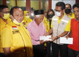 Erupsi Semeru, Golkar Jatim Serahkan Bantuan Rp 1 Miliar