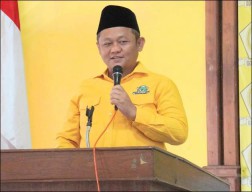 Ketua Golkar Jatim, Sarmuji: Kampanye Hitam Rusak Demokrasi