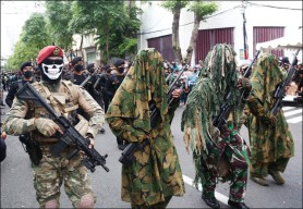 Rayakan Navy Day di Tunjungan Romansa, TNI AL Unjuk Alutsista