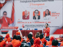 Incar Hattrick Pemilu, PDIP Surabaya Gembleng Kader Perempuan di HUT Megawati