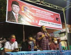 Reses, Anggota DPRD Surabaya Dicurhati MBR soal Keterbatasan Kuota Internet