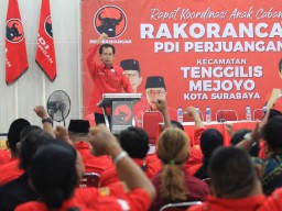 Adi Sutarwijono: Tak Hanya Target Menang di 2024, Kursi PDIP di Surabaya Harus Tambah